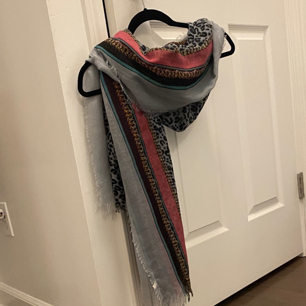 Leopard Print Multicolor Scarf - Picture 6 of 7